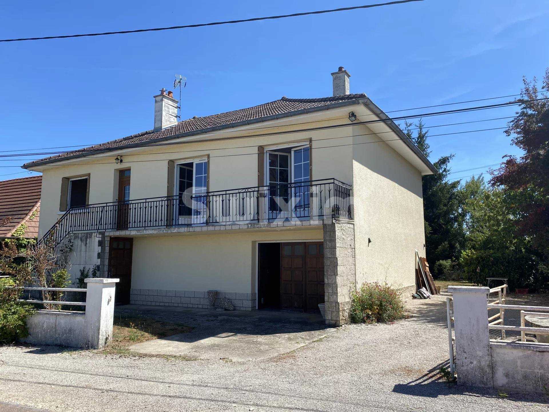 Casa nel Saint-Didier-en-Bresse, Bourgogne-Franche-Comte 10812837
