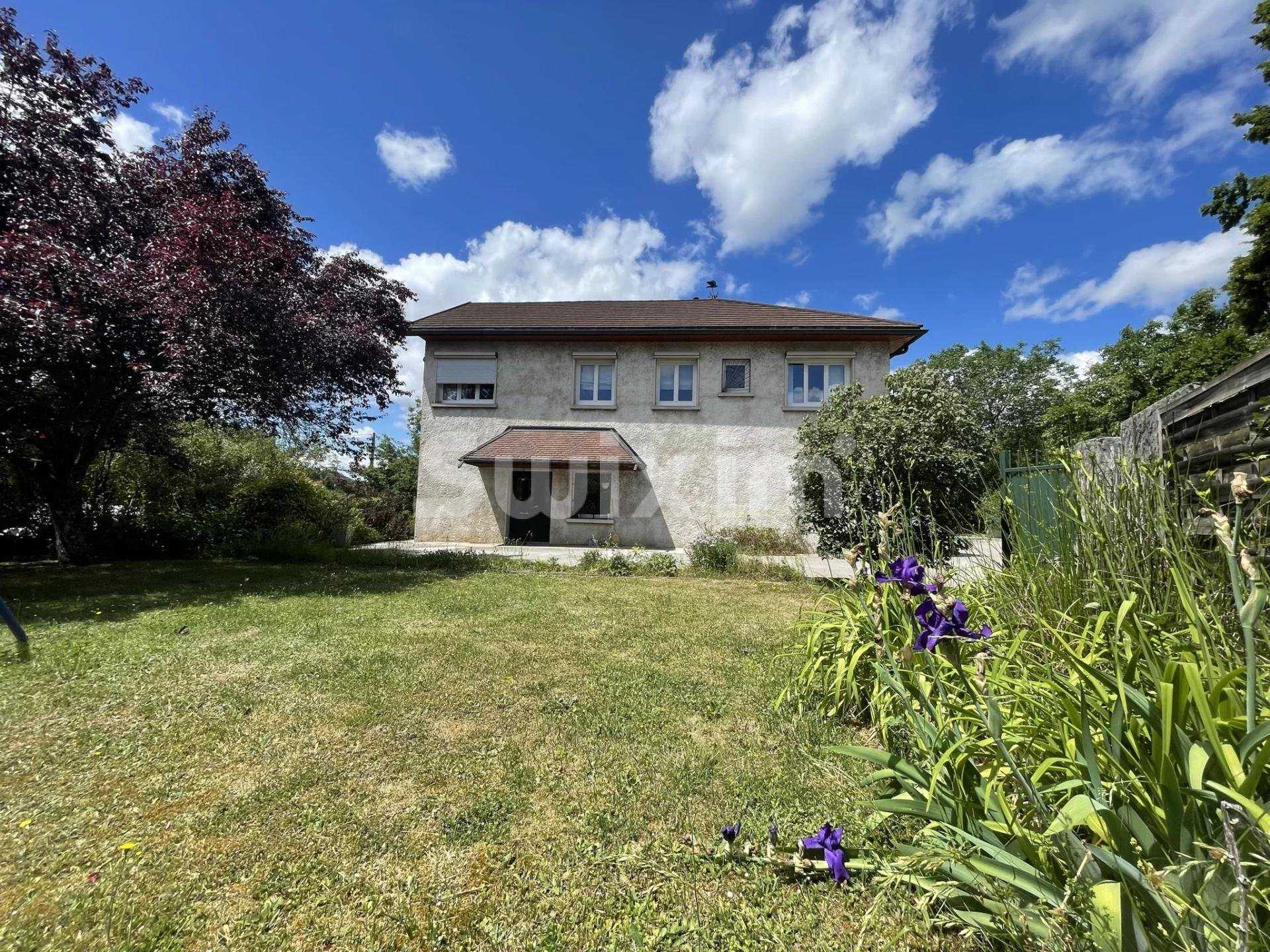 Hus i Montmorot, Bourgogne-Franche-Comte 10812854