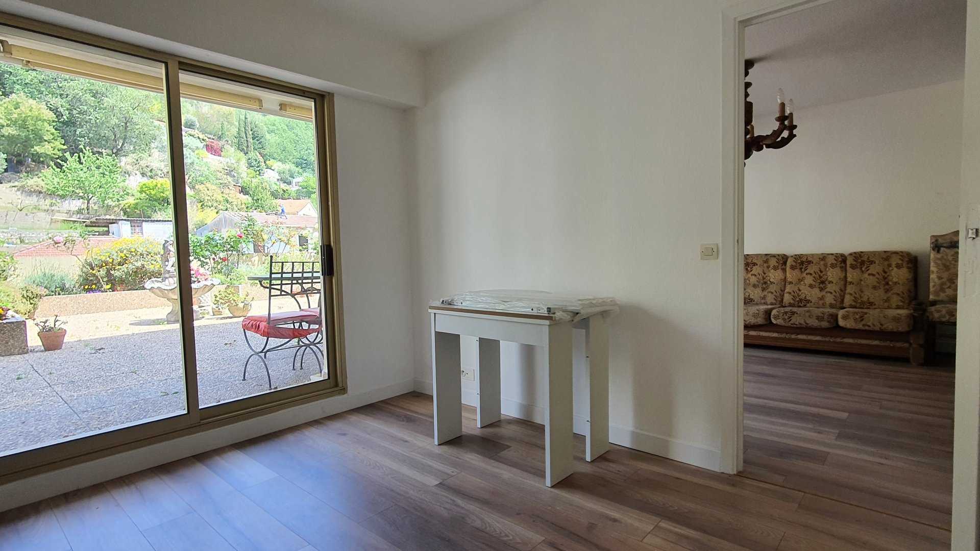 公寓 在 卡布罗勒斯, 普罗旺斯-阿尔卑斯-蓝色海岸 10812860