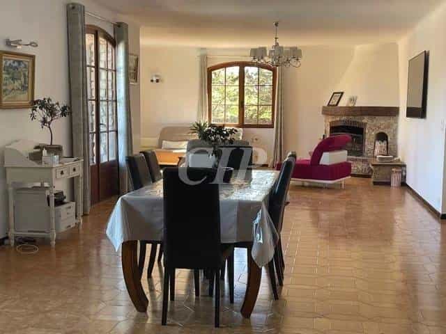 casa no Cabriès, Bouches-du-Rhône 10813040