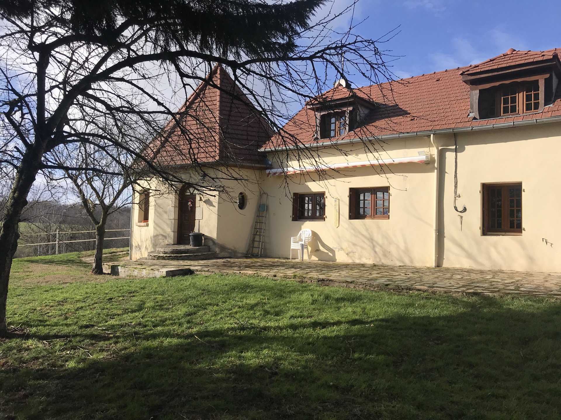 House in Vichy, Auvergne-Rhone-Alpes 10813044