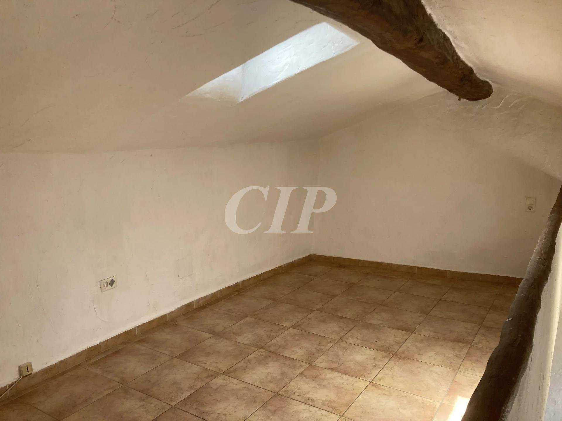 House in Flayosc, Provence-Alpes-Cote d'Azur 10813062