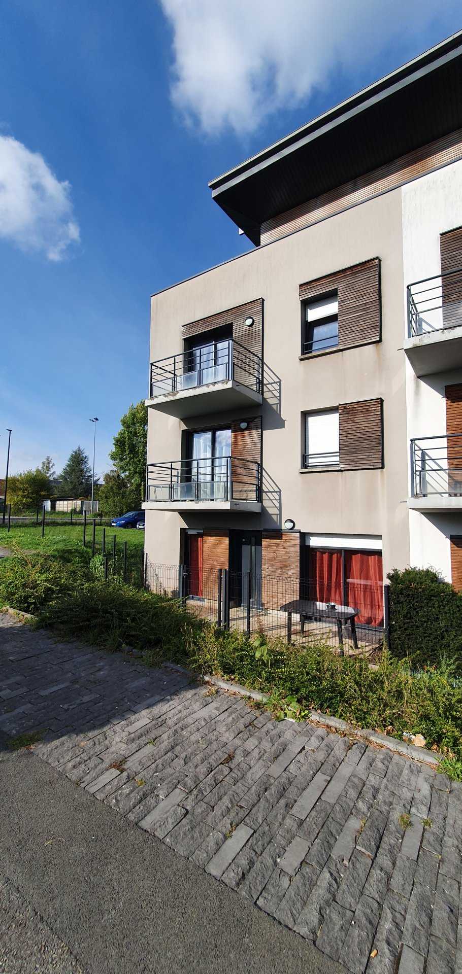 Condominium in Aulnoye-Aymeries, Hauts-de-France 10813069
