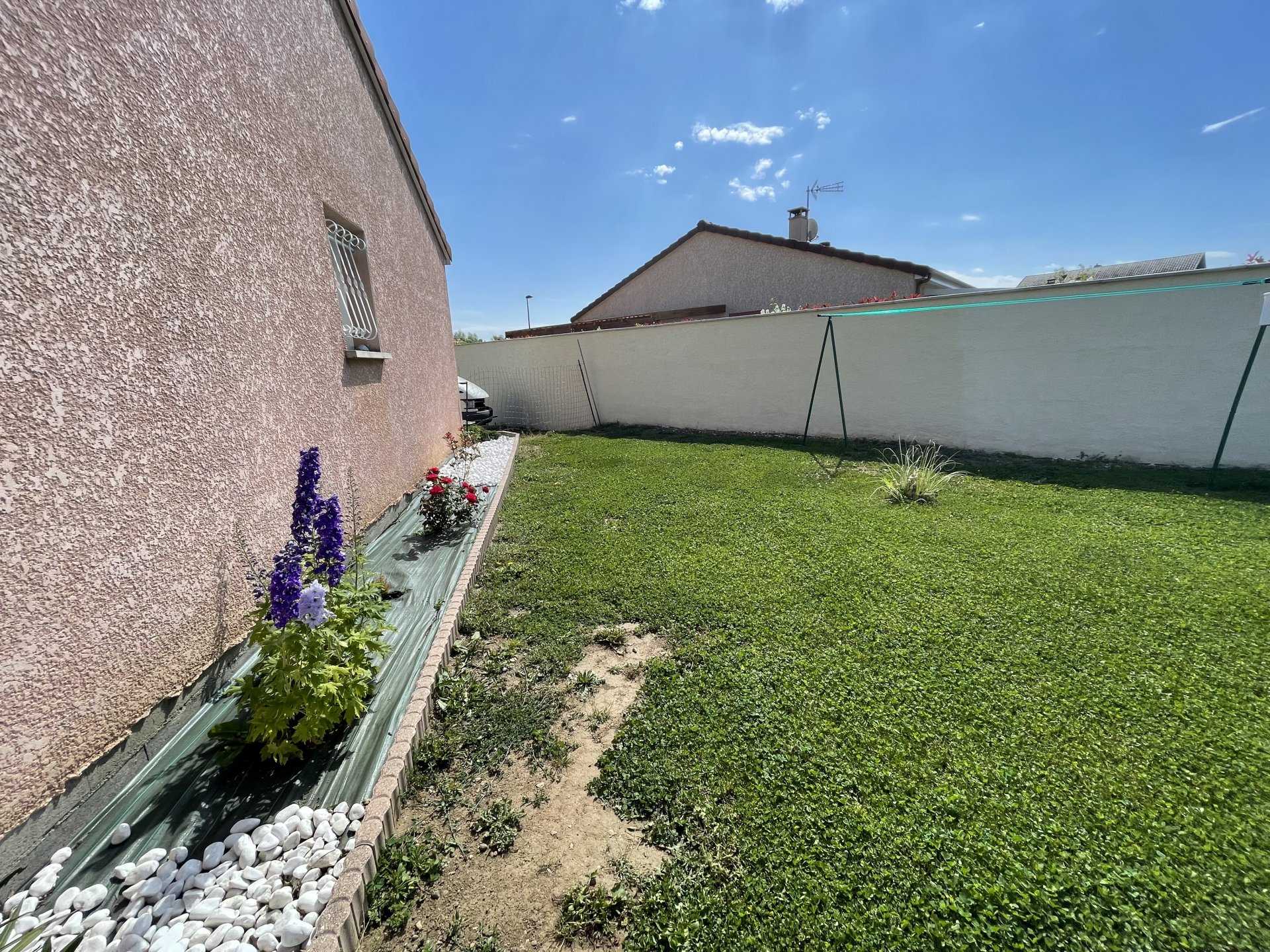 House in Creuzier-le-Vieux, Allier 10813098