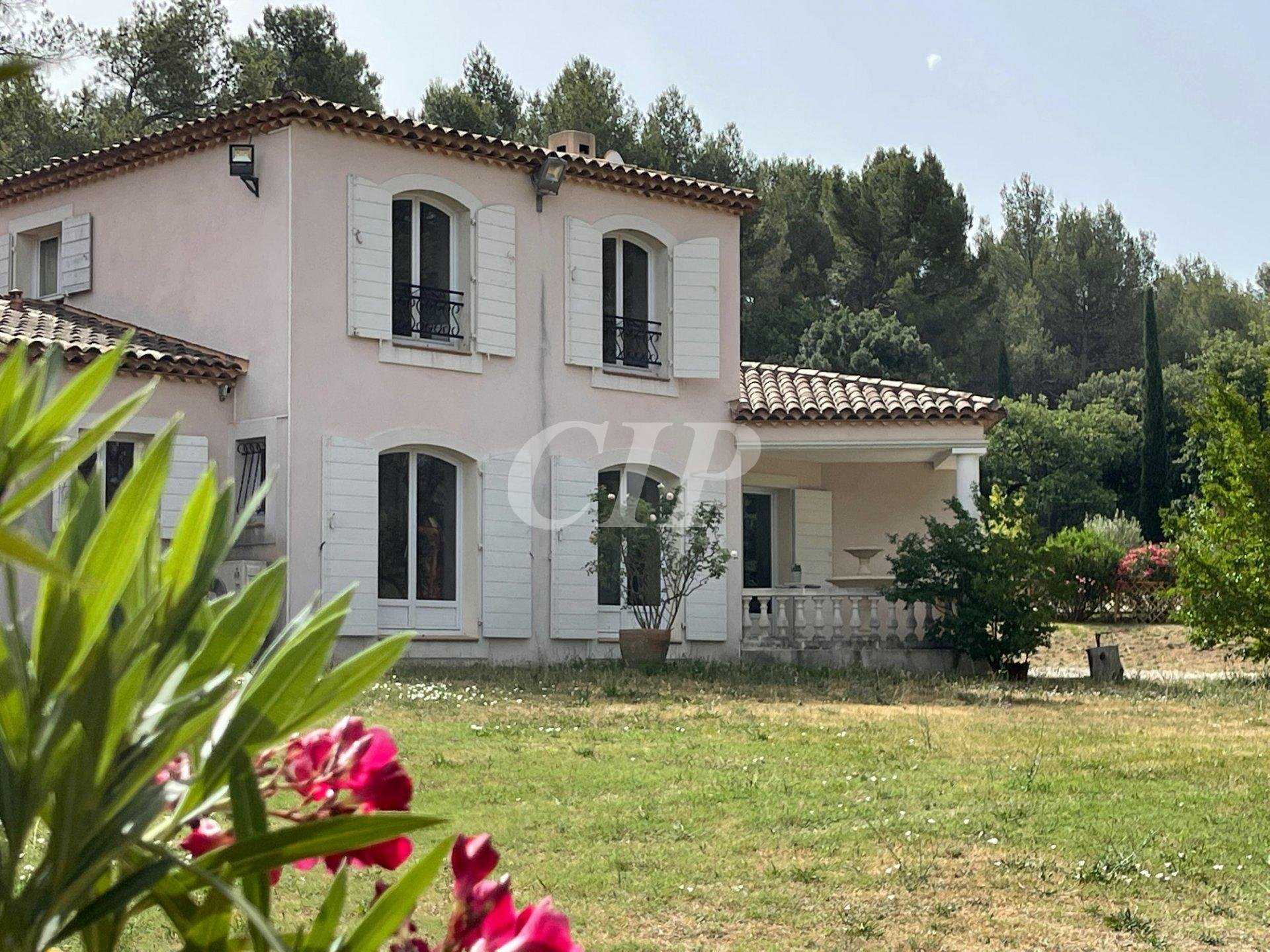 Casa nel Le Tholonet, Bouches-du-Rhône 10813101