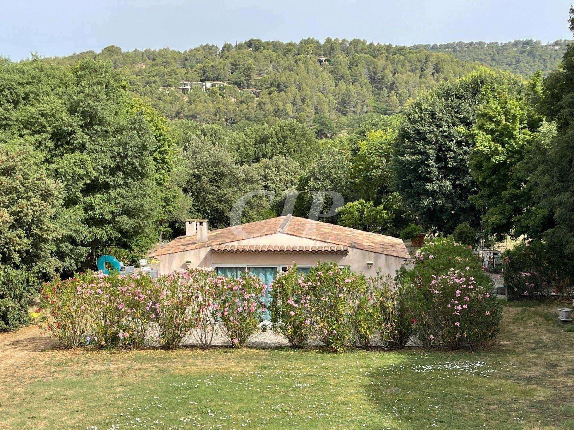 Dom w Le Tholonet, Bouches-du-Rhône 10813101