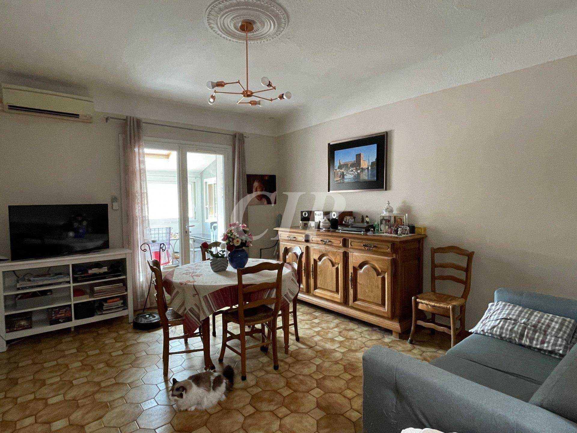 公寓 在 Luynes, 普羅旺斯-阿爾卑斯-藍色海岸 10813108