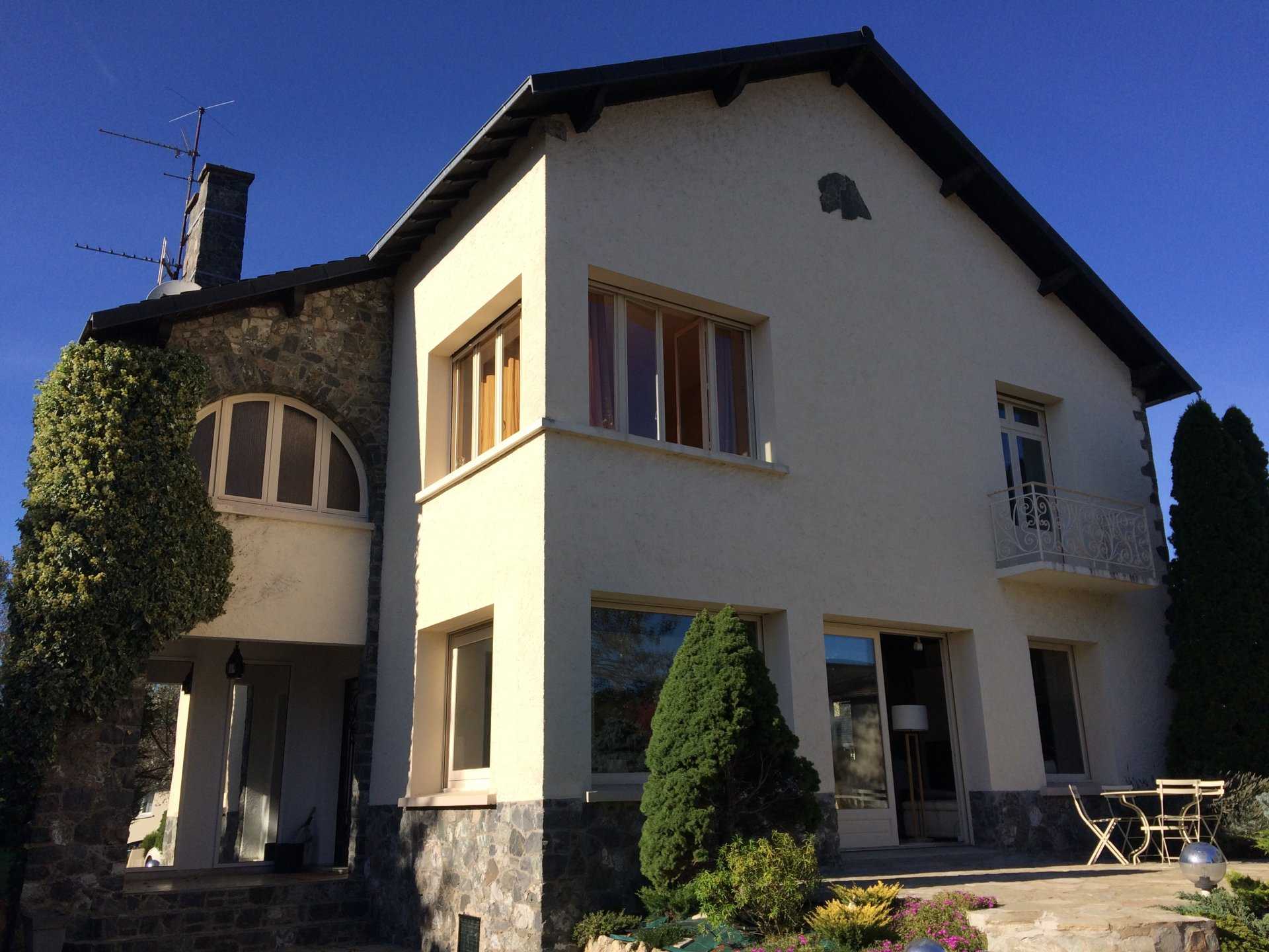 집 에 Cusset, Auvergne-Rhone-Alpes 10813175