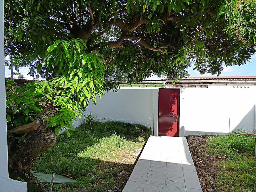 House in Fort-de-France, Martinique 10813217