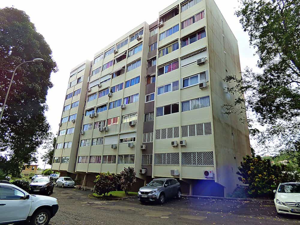 Condominium in Fort-de-France, Martinique 10813249