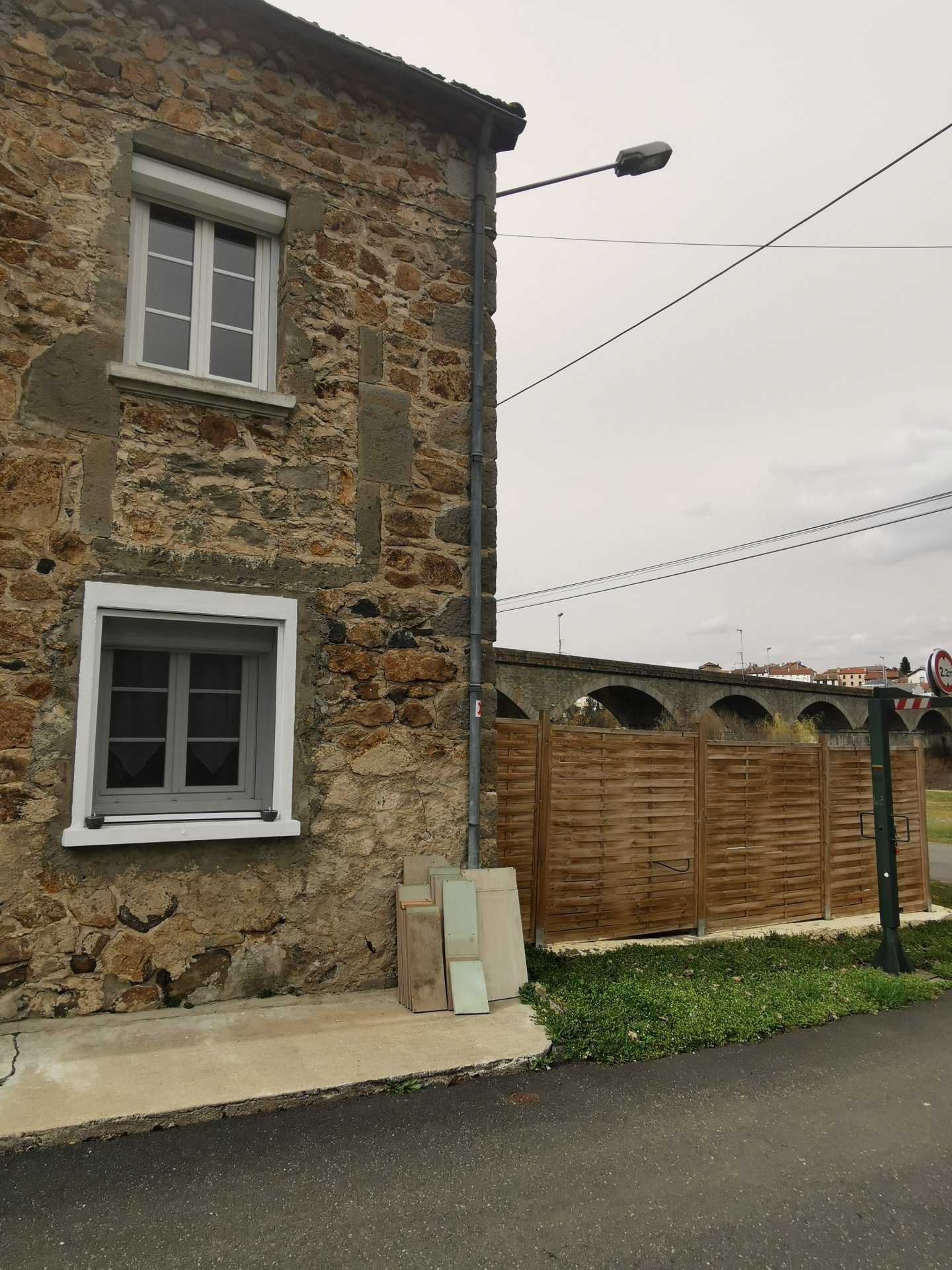 Residenziale nel Retournac, Haute-Loire 10813329