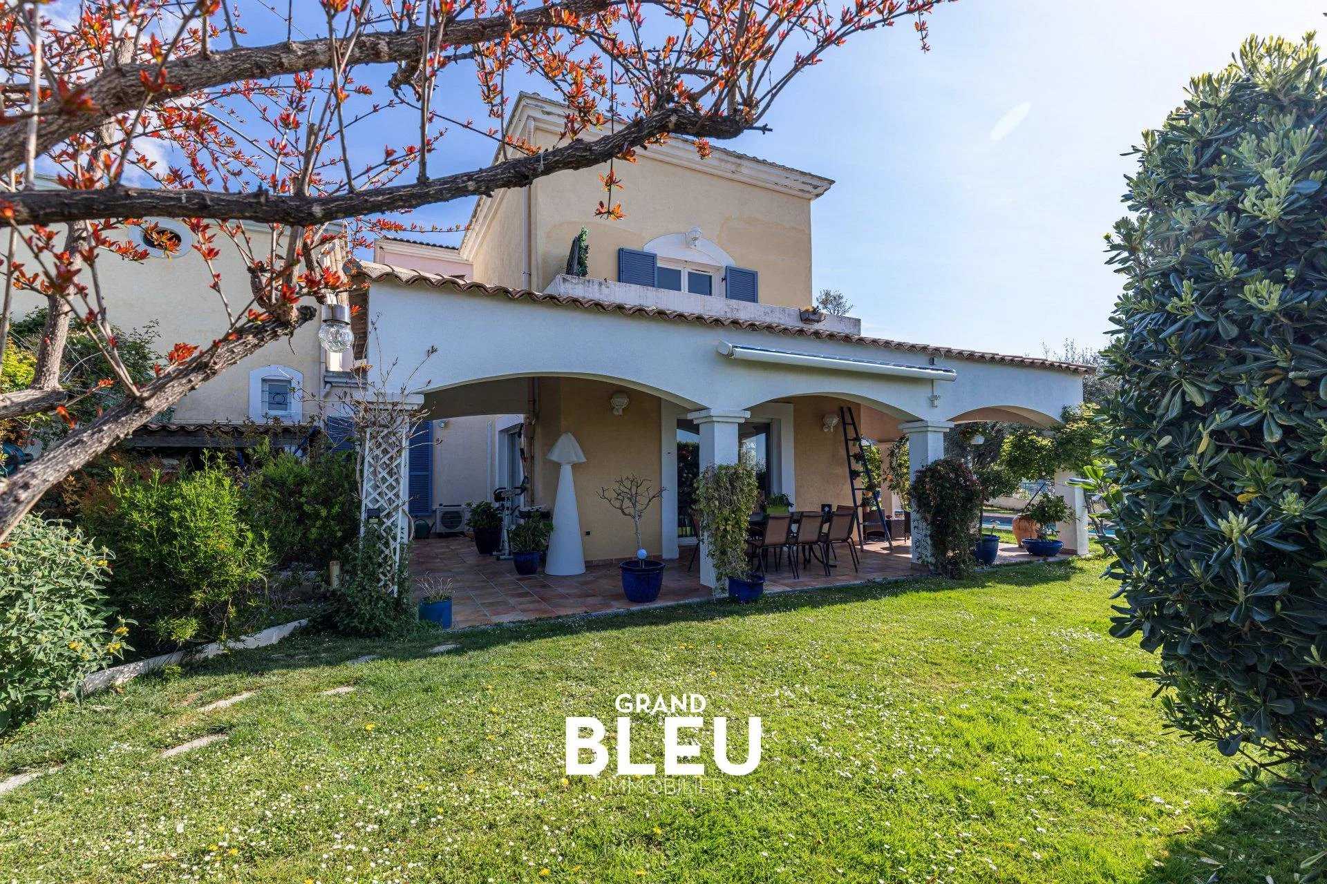 casa no São-Romano, Provença-Alpes-Costa Azul 10813375