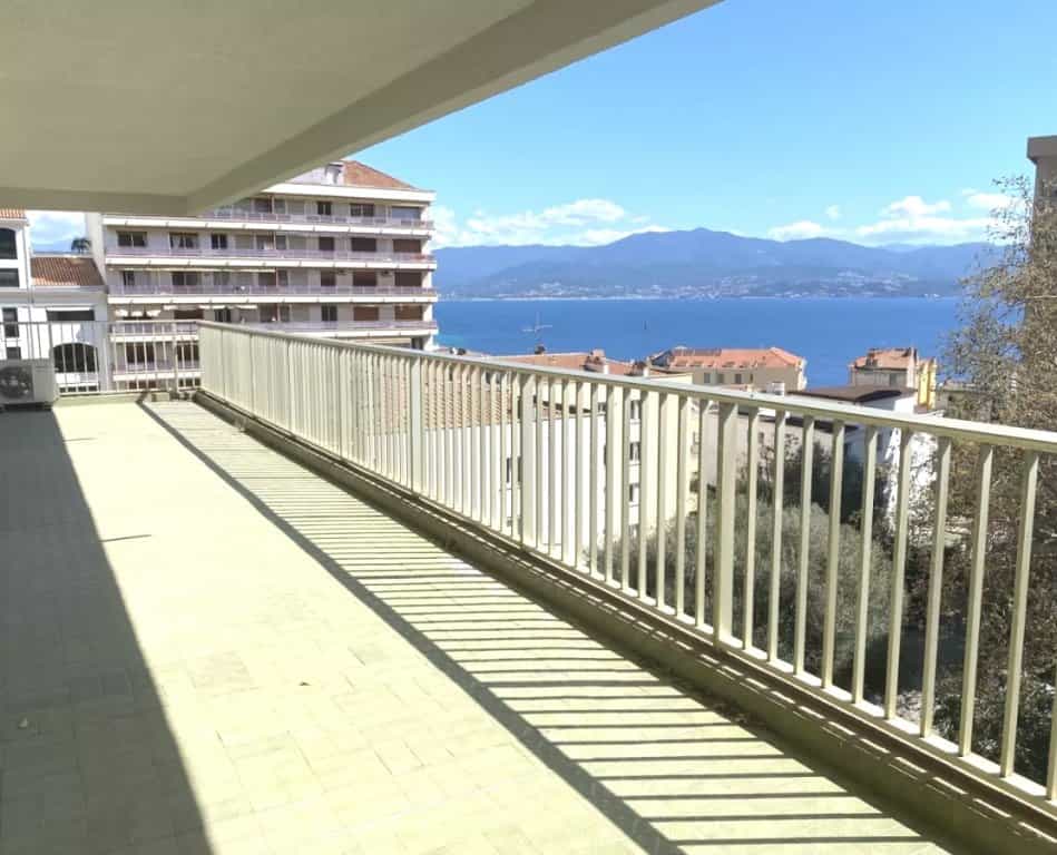 Condominium in Ajaccio, Corsica 10813377
