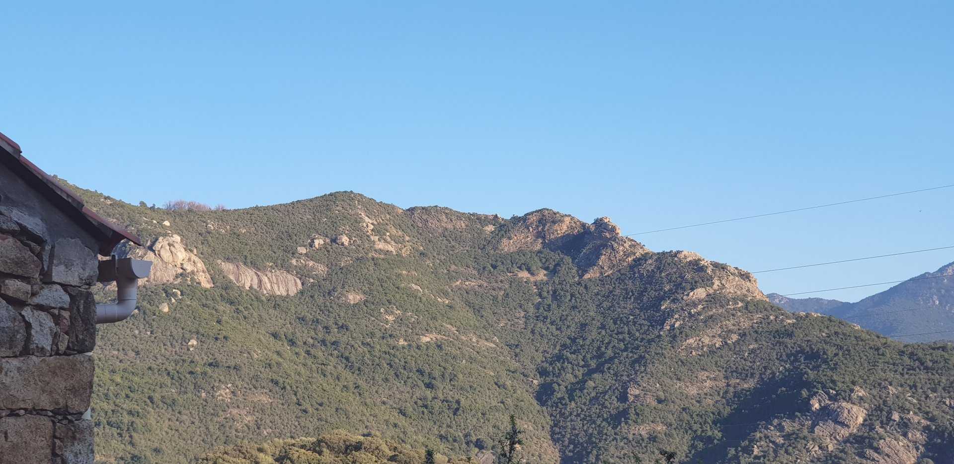 Tanah di Ocana, Korsika 10813389