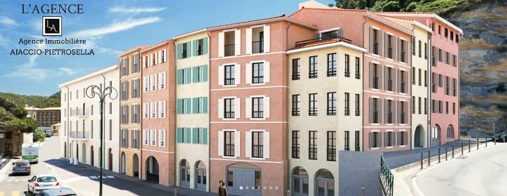 Condominium in Bonifacio, Corse-du-Sud 10813450