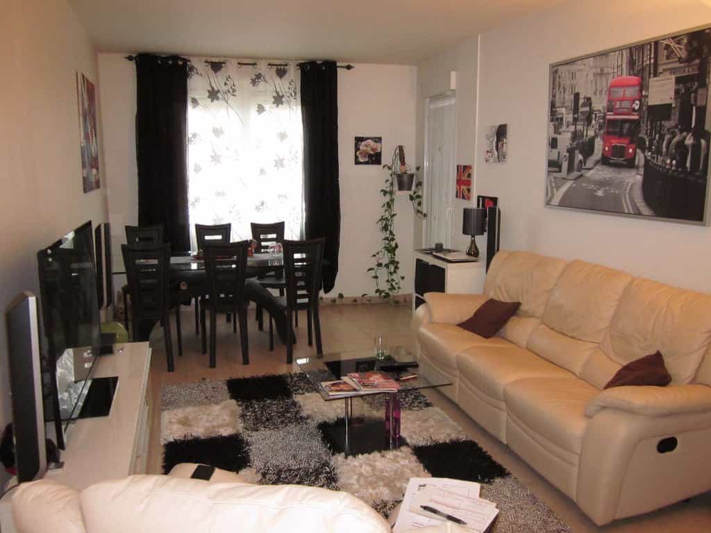 公寓 在 Epinay-sur-Orge, Ile-de-France 10813505