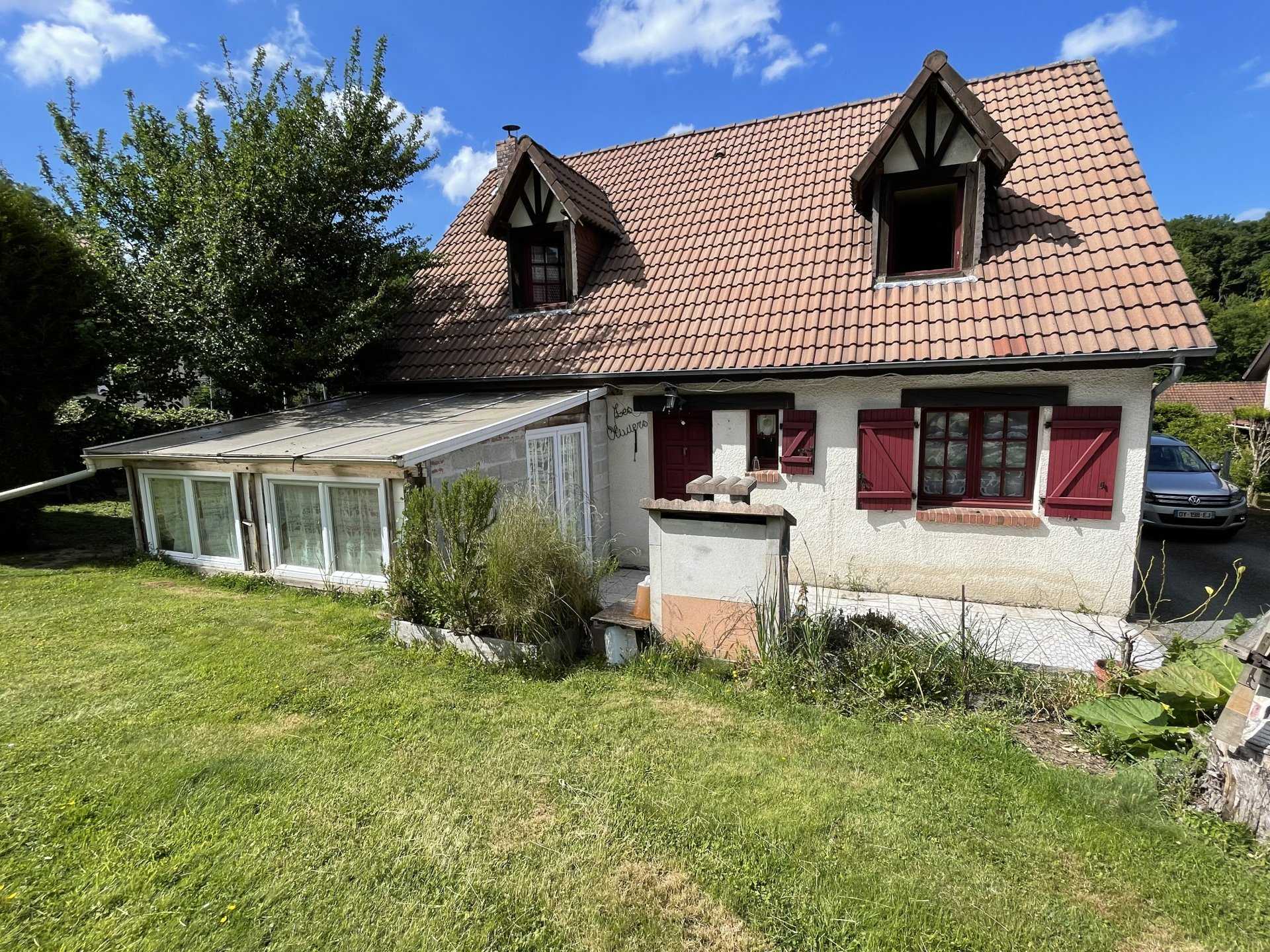 House in Fontaine-sous-Preaux, Normandie 10813530