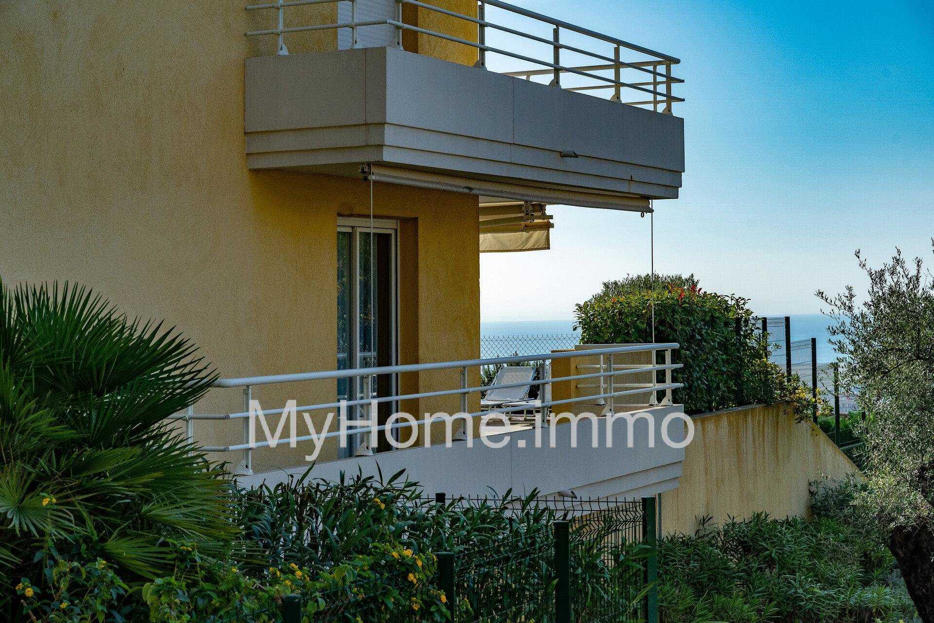 Condominium in Nice, Alpes-Maritimes 10813532