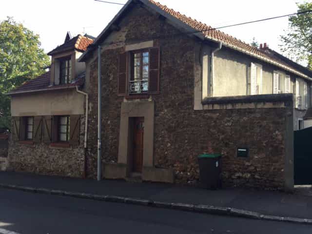 жилой дом в Морсан-сюр-Орж, Иль-де-Франс 10813541