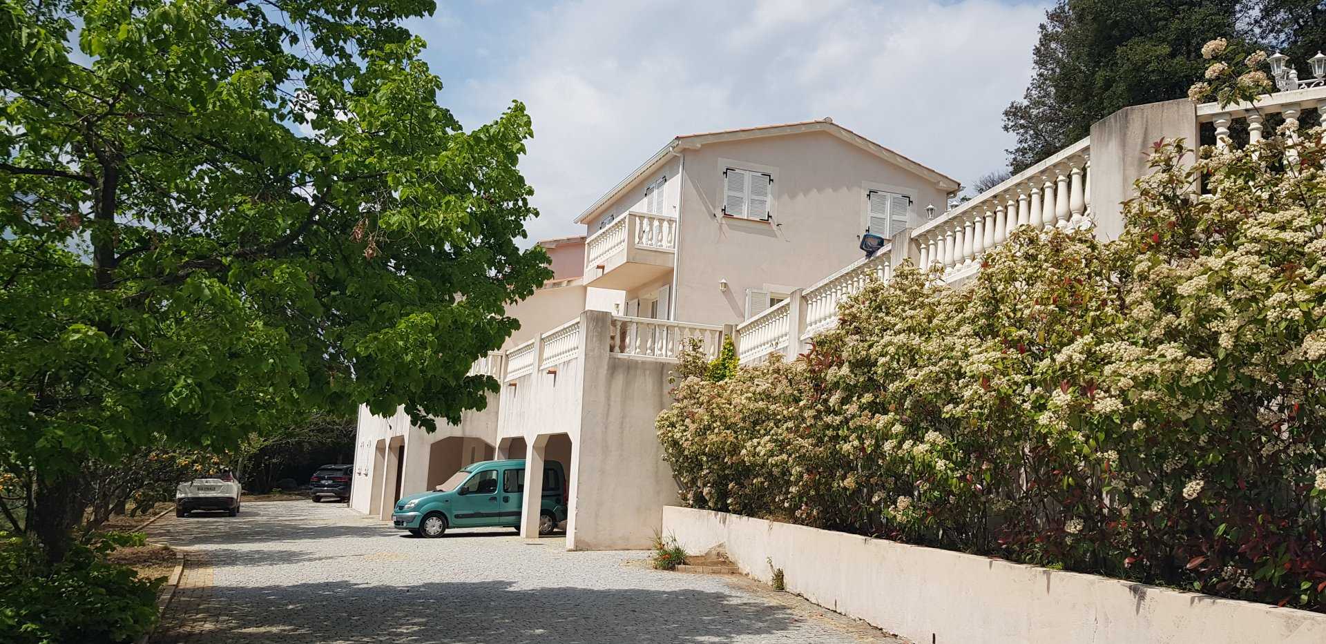 Rumah di Bottacina, Korsika 10813544