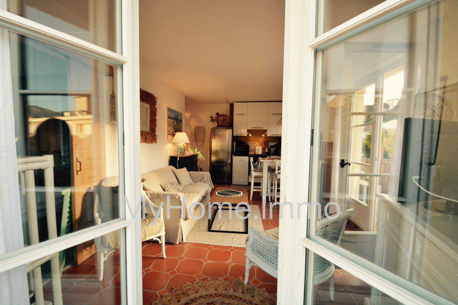 Condominium in Saint-Jean-Cap-Ferrat, Provence-Alpes-Cote d'Azur 10813630