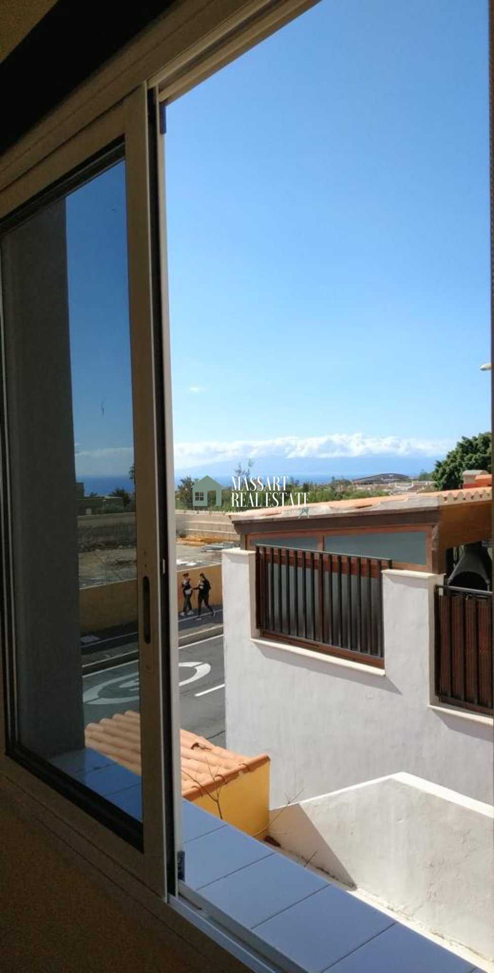 Multiple Houses in Adeje, Santa Cruz de Tenerife 10813656