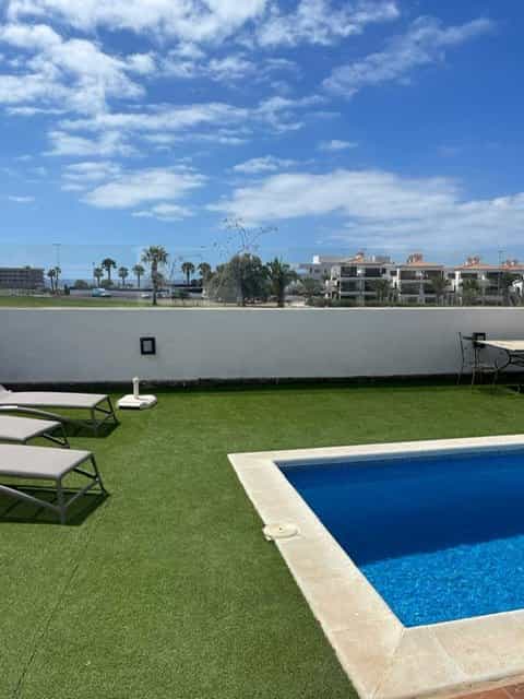 House in San Miguel, Canary Islands 10813666