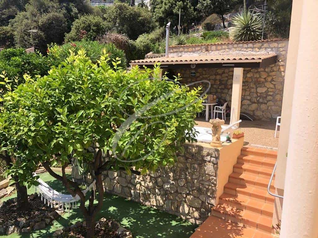 Eigentumswohnung im Cap Martin, Provence-Alpes-Côte d'Azur 10813710