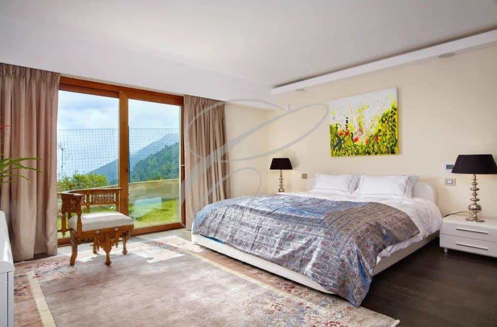 Casa nel La Turbie, Alpes-Maritimes 10813755