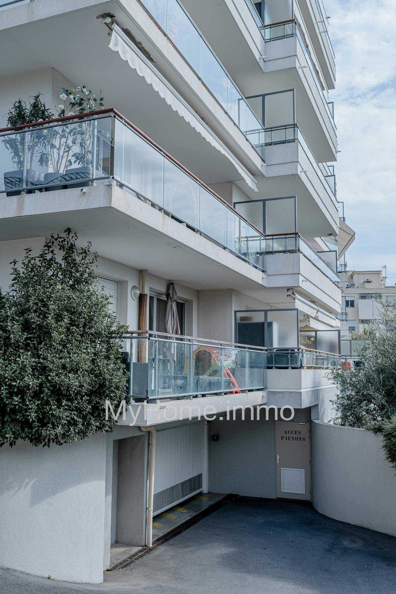 Condominium dans Nice, Alpes-Maritimes 10813771