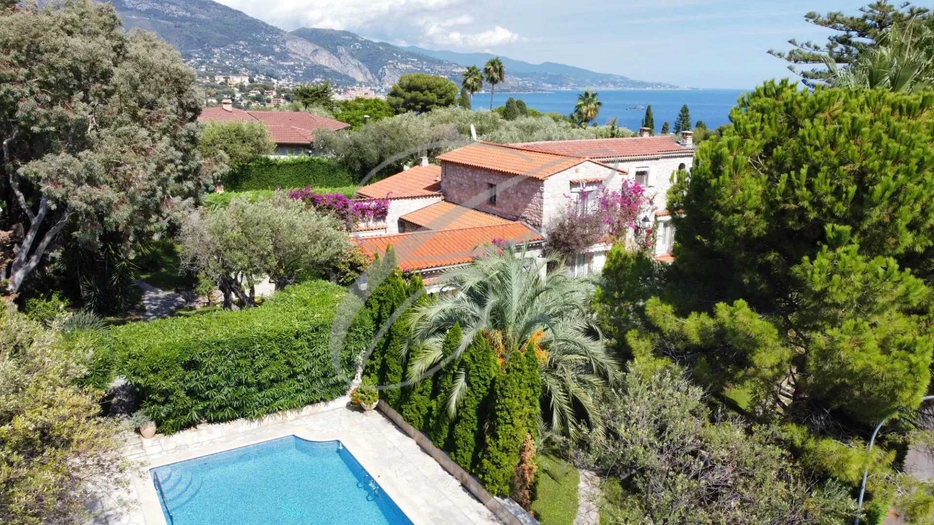 House in Cap Martin, Provence-Alpes-Cote d'Azur 10813788