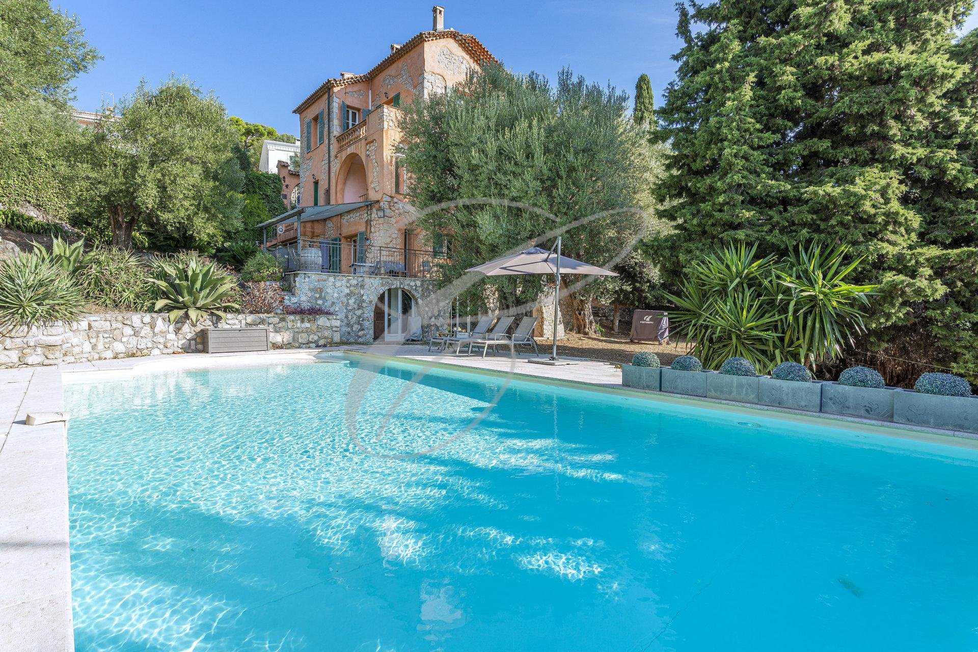 House in Cap Martin, Provence-Alpes-Cote d'Azur 10813811