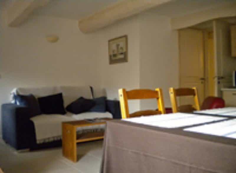 Condominium in Saint-Paul-de-Vence, Provence-Alpes-Cote d'Azur 10813838