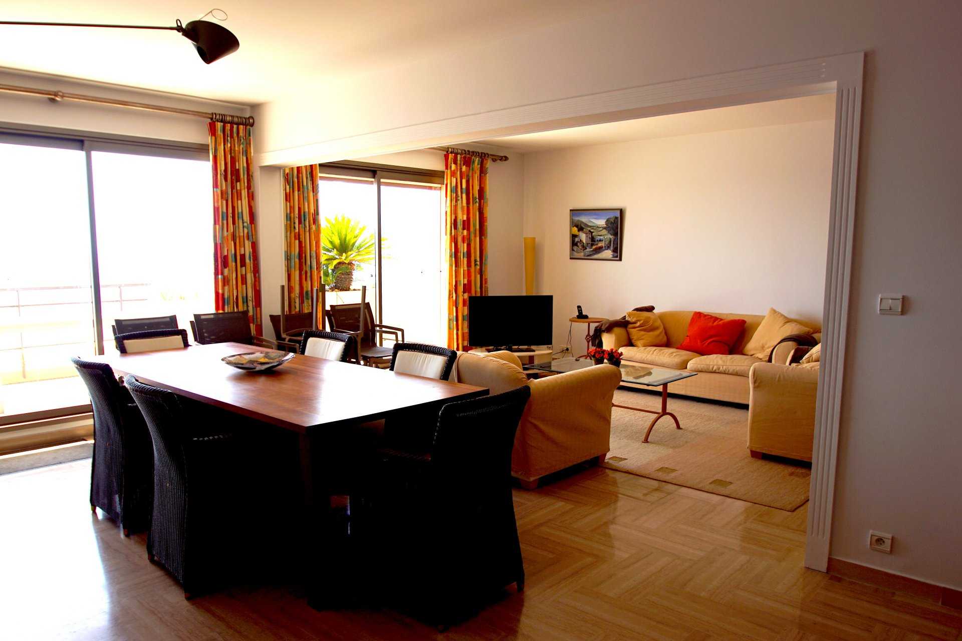 Condominium in Nice, Alpes-Maritimes 10813839