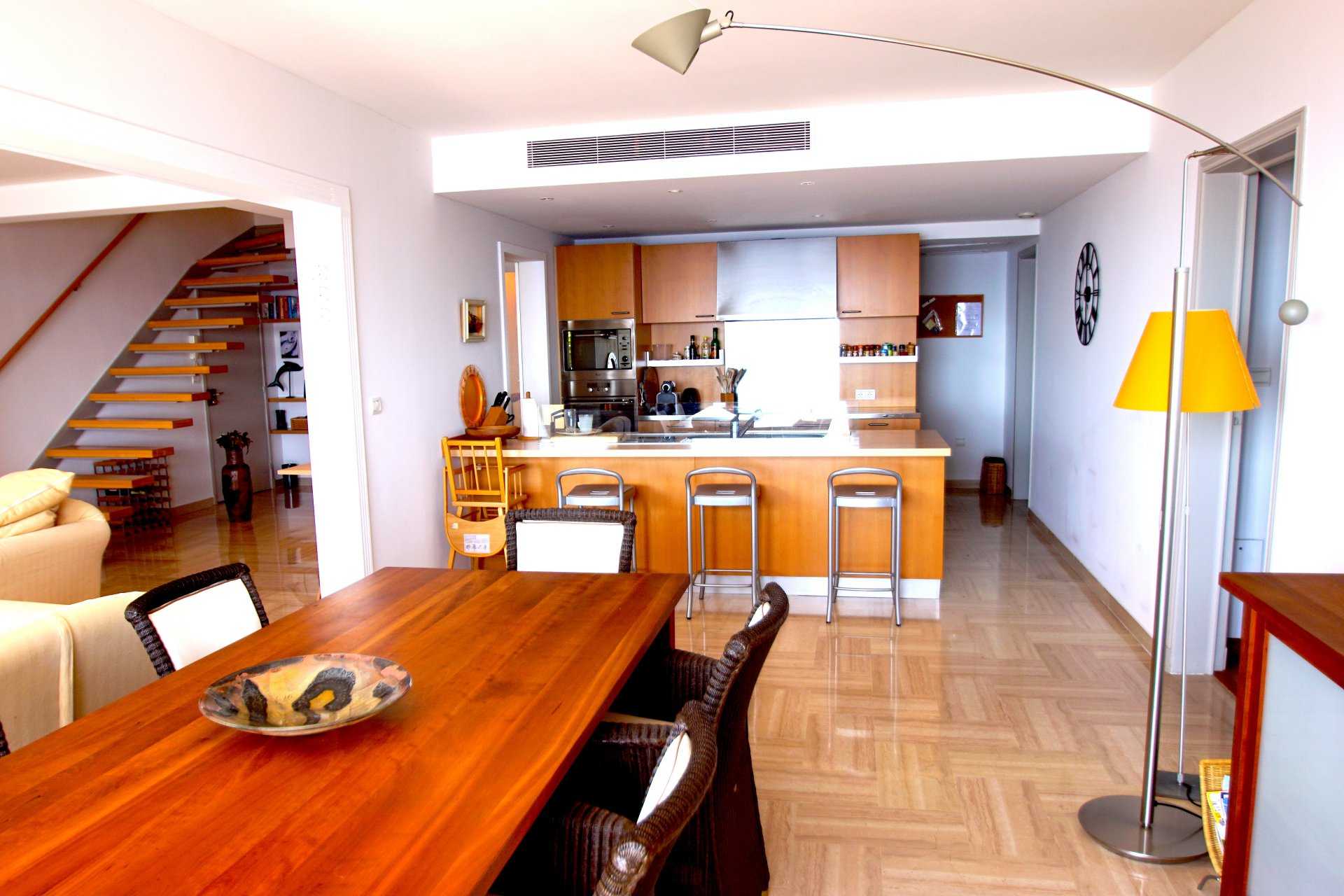 Condominium in Nice, Alpes-Maritimes 10813839