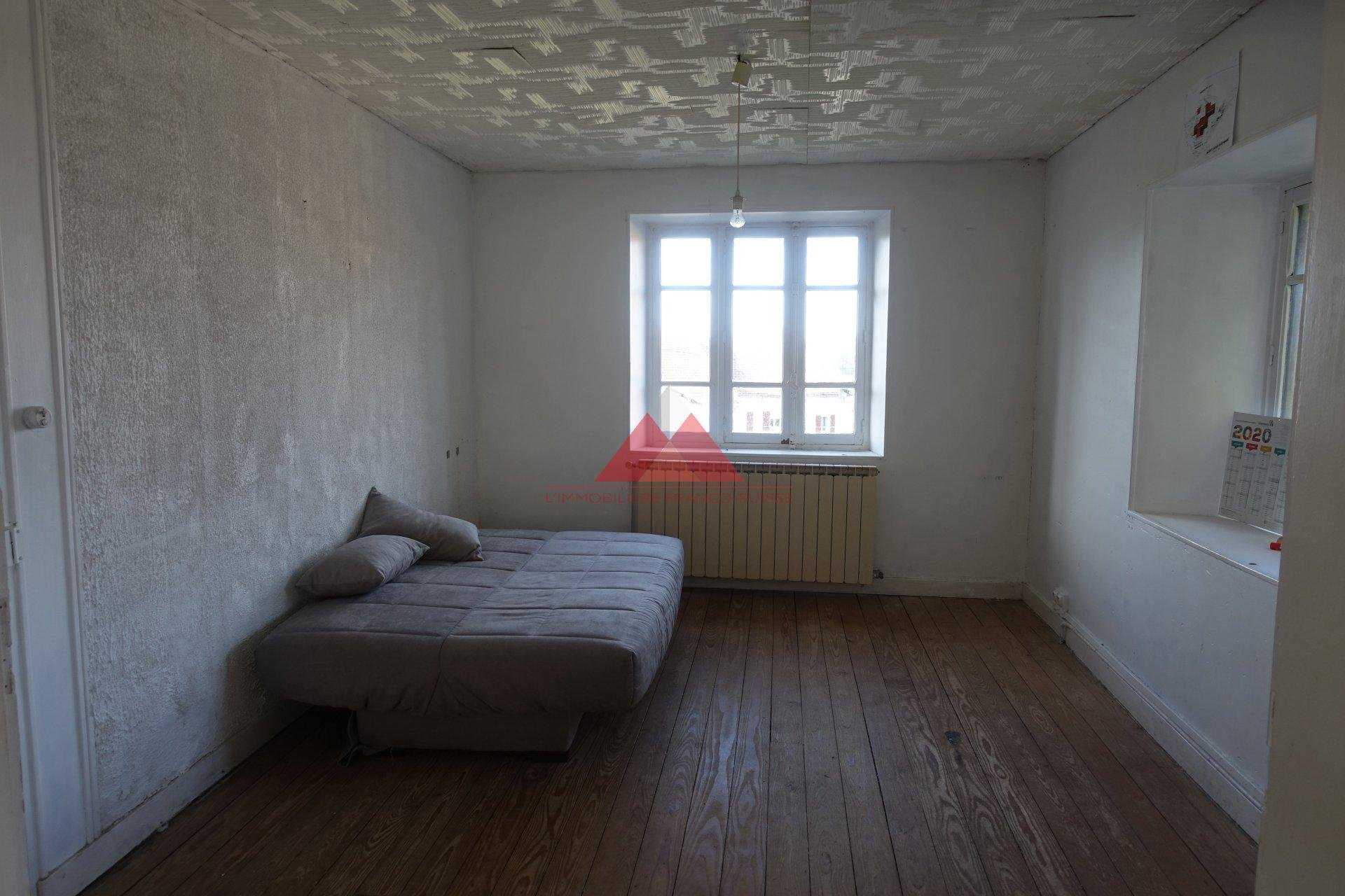 rumah dalam Saint-Maurice-Crillat, Jura 10813866