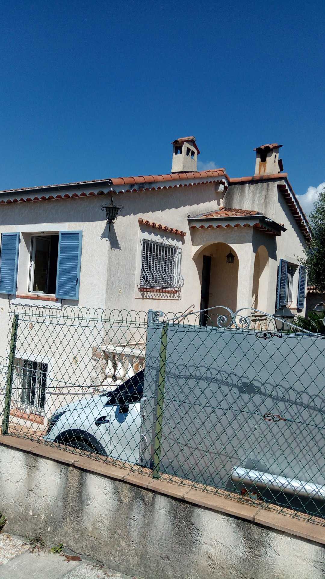 Rumah di Saint-Paul-de-Vence, Alpes-Maritimes 10813872