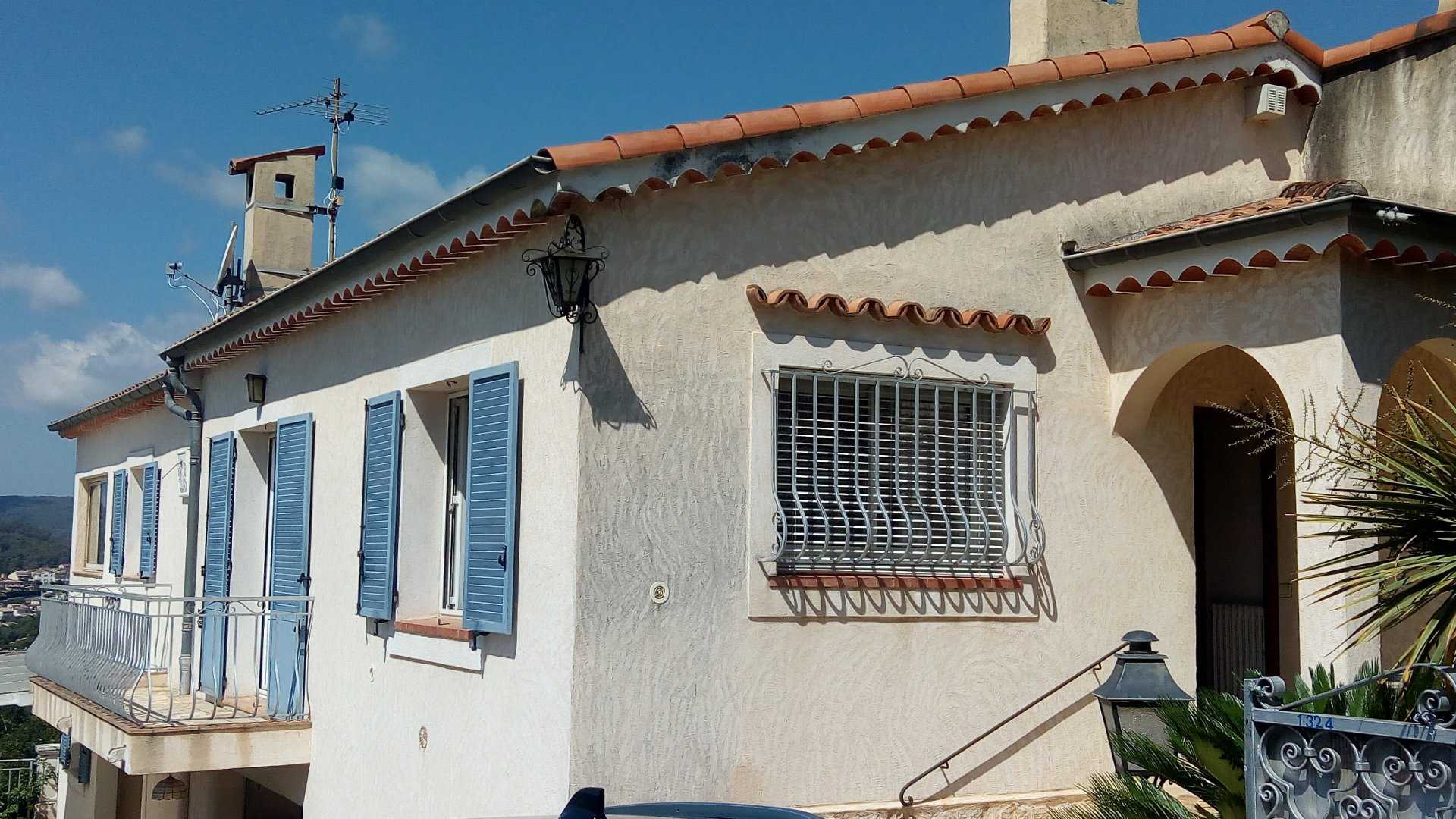 Rumah di Saint-Paul-de-Vence, Provence-Alpes-Cote d'Azur 10813872
