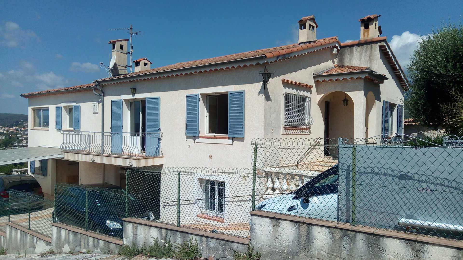 rumah dalam Saint-Paul-de-Vence, Alpes-Maritimes 10813872