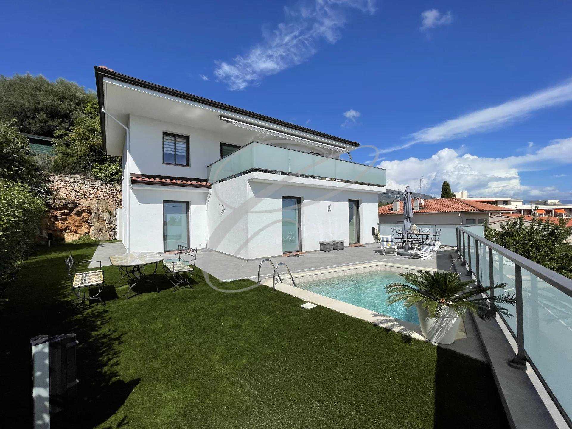 Hus i Cap Martin, Provence-Alpes-Cote d'Azur 10813924