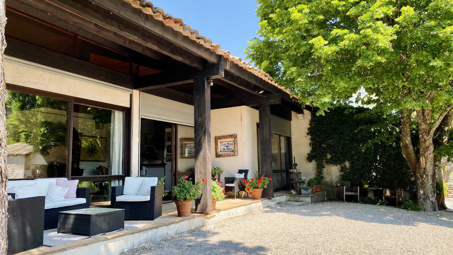 Hus i Coursegoules, Provence-Alpes-Cote d'Azur 10813925