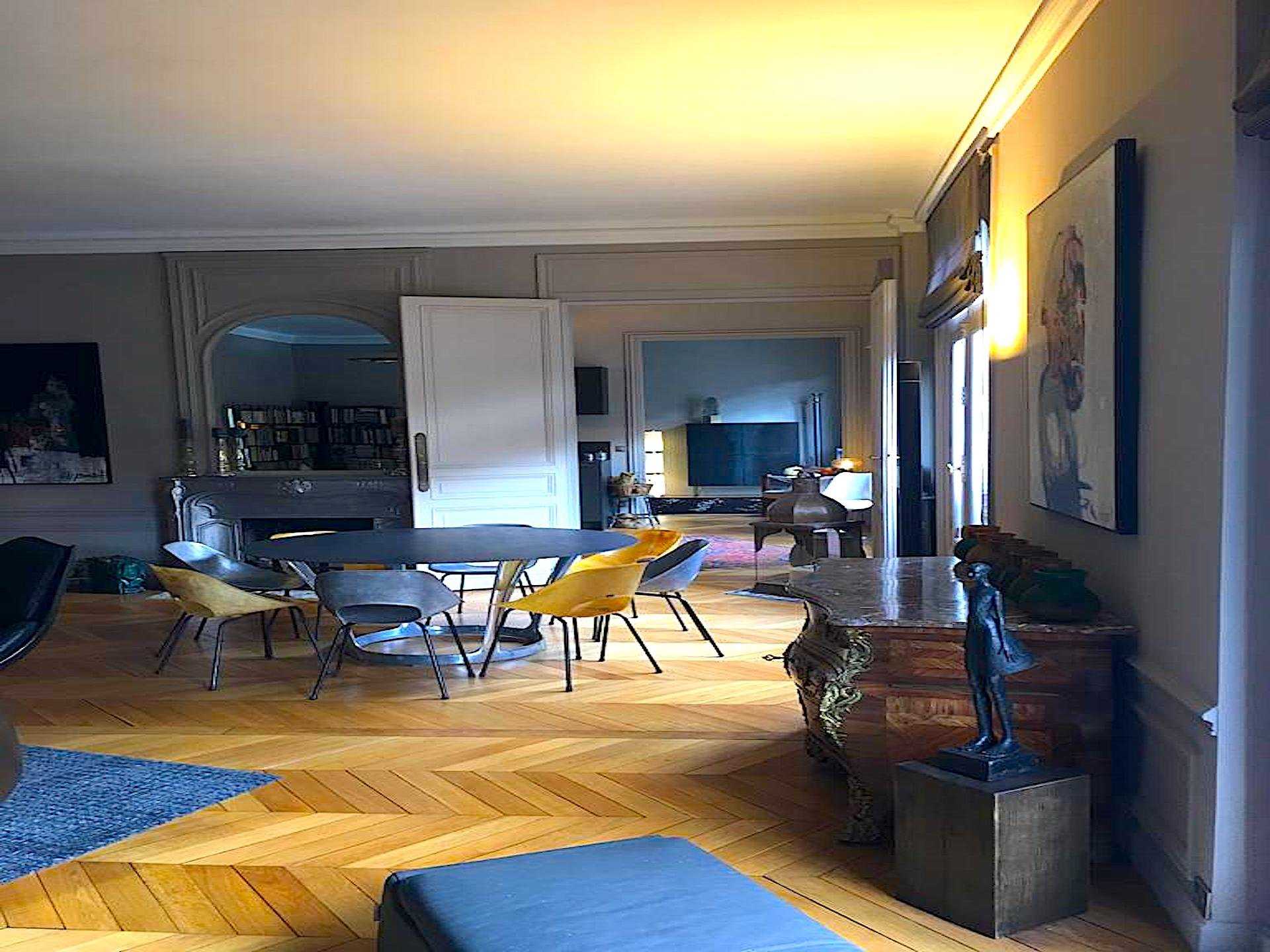 公寓 在 塞納河畔納伊, 法蘭西島 10813992