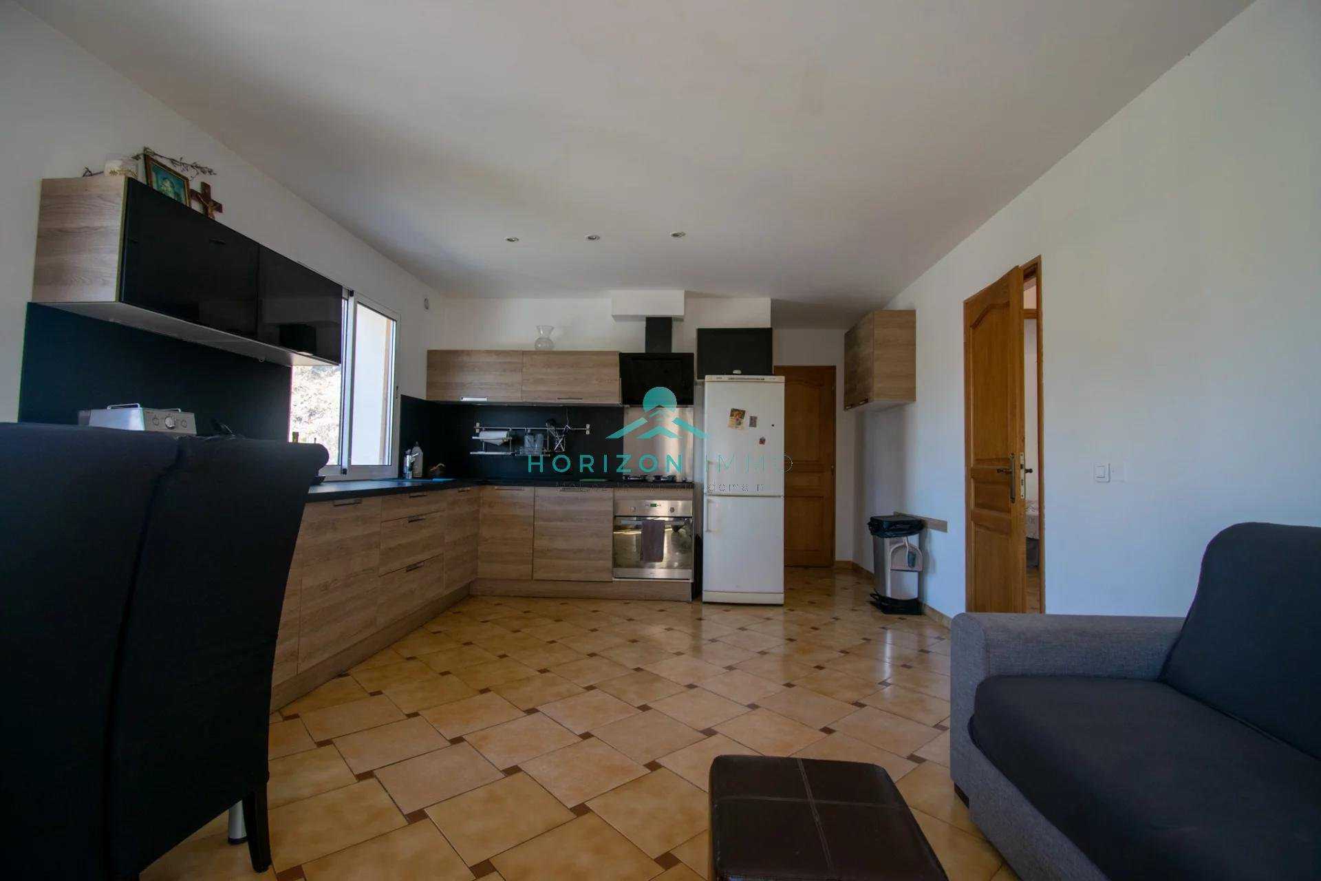 House in Cagnes-sur-Mer, Alpes-Maritimes 10814026