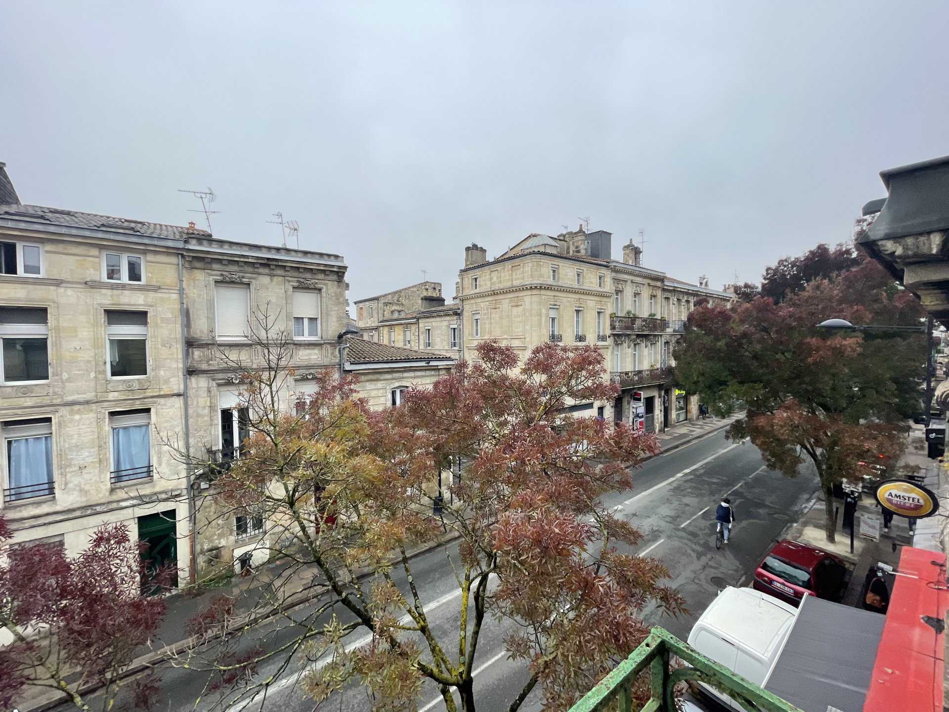 Ejerlejlighed i Bordeaux, Gironde 10814028