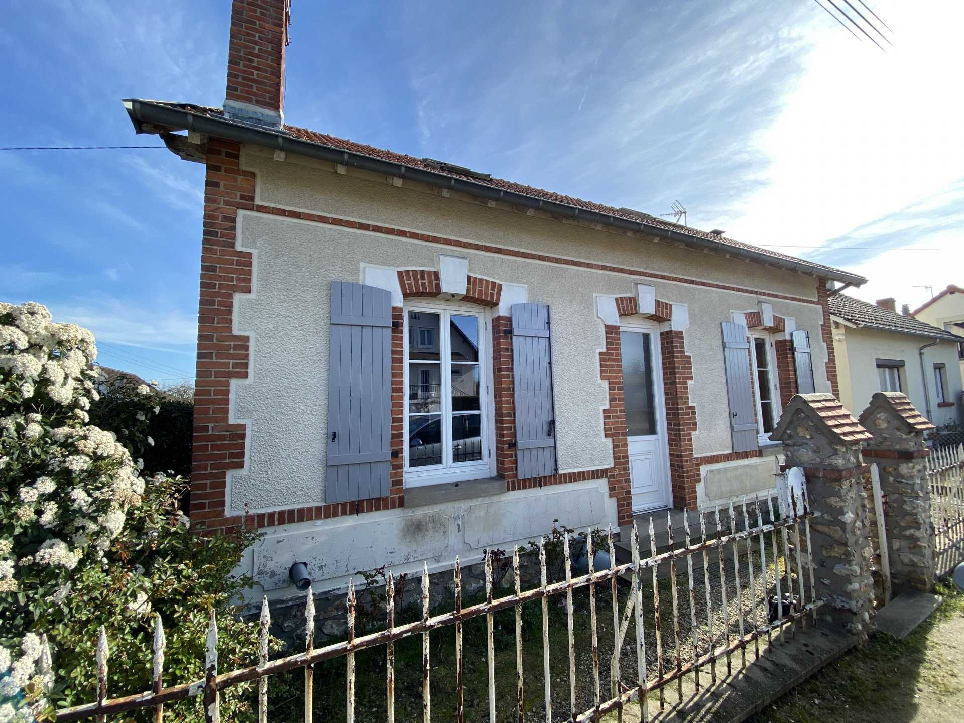 Casa nel Salbris, Centro-Valle della Loira 10814071