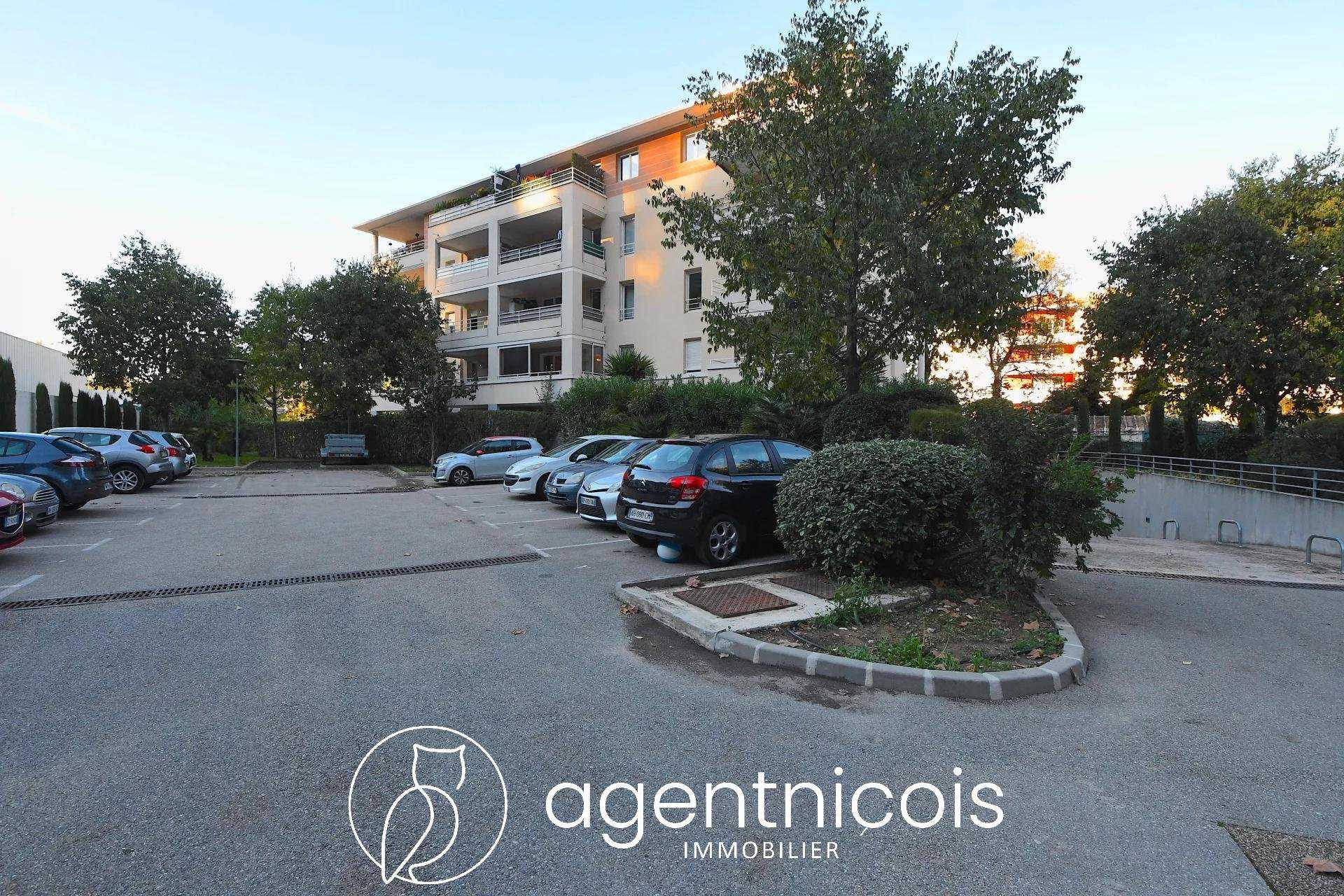 Condominium dans Bastide Giraud, Provence-Alpes-Cote d'Azur 10814090