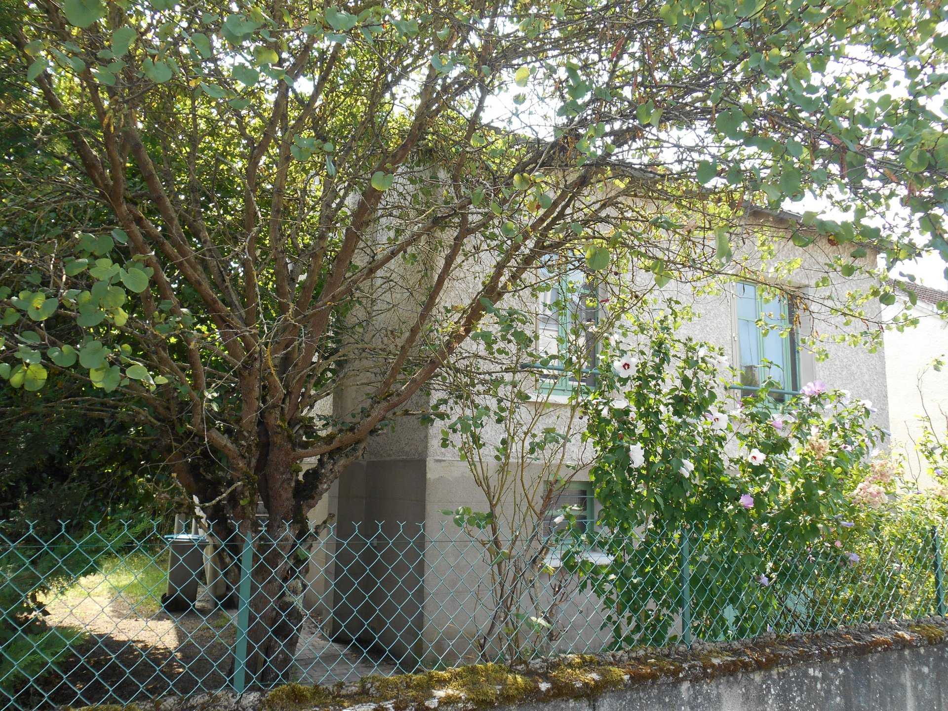 casa en Vierzón, Centro-Val de Loira 10814185