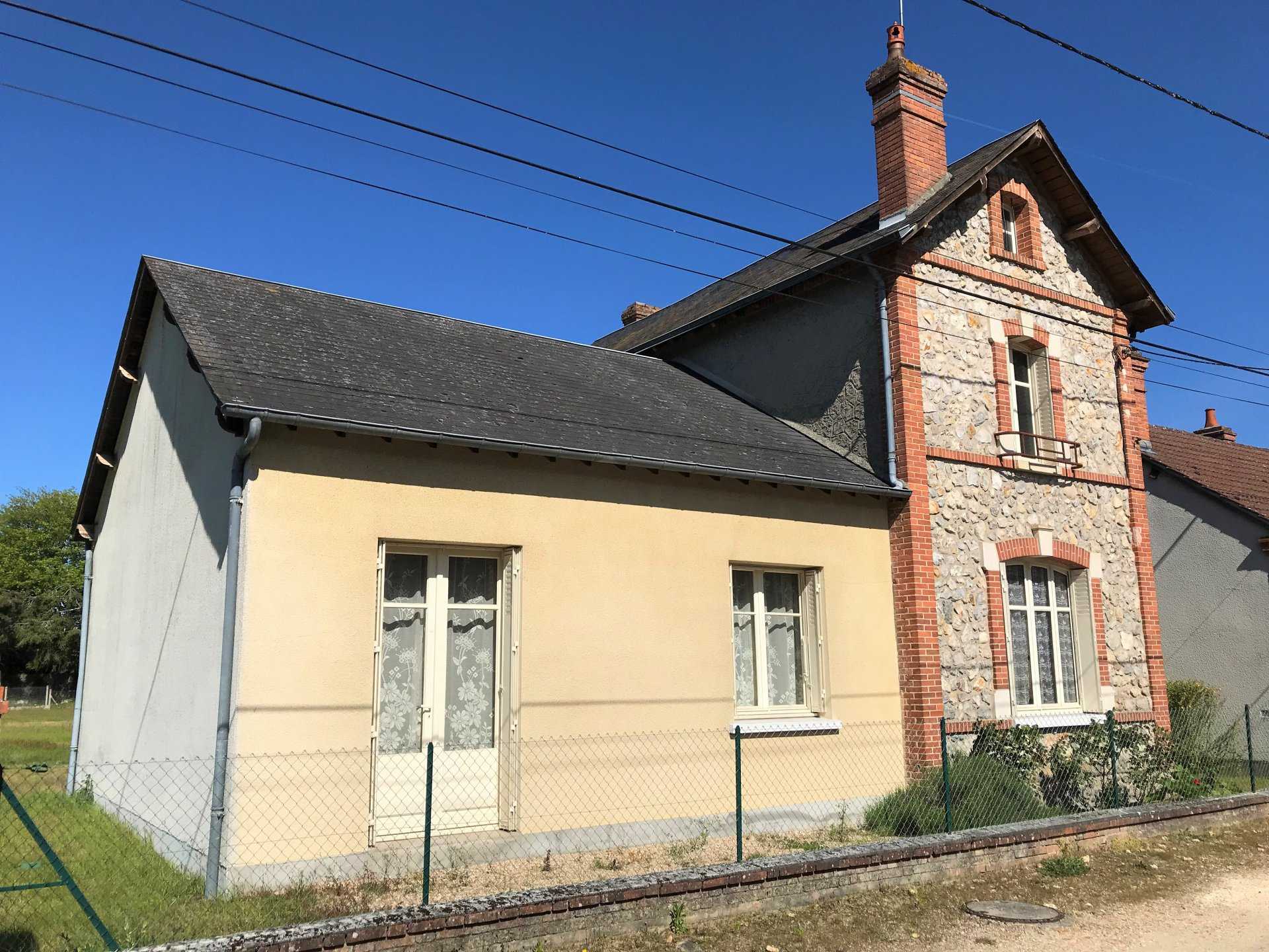 House in Salbris, Centre-Val de Loire 10814203
