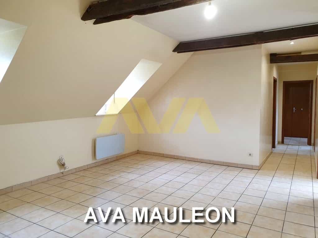 Condominio nel Mauleon-Licharre, Nuova Aquitania 10814247