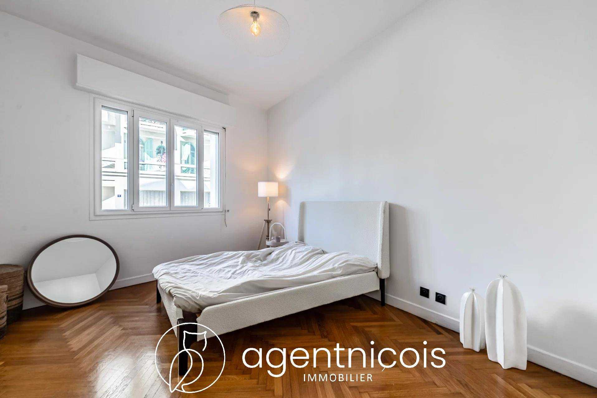 Condominium in Saint-Philippe, Provence-Alpes-Cote d'Azur 10814263